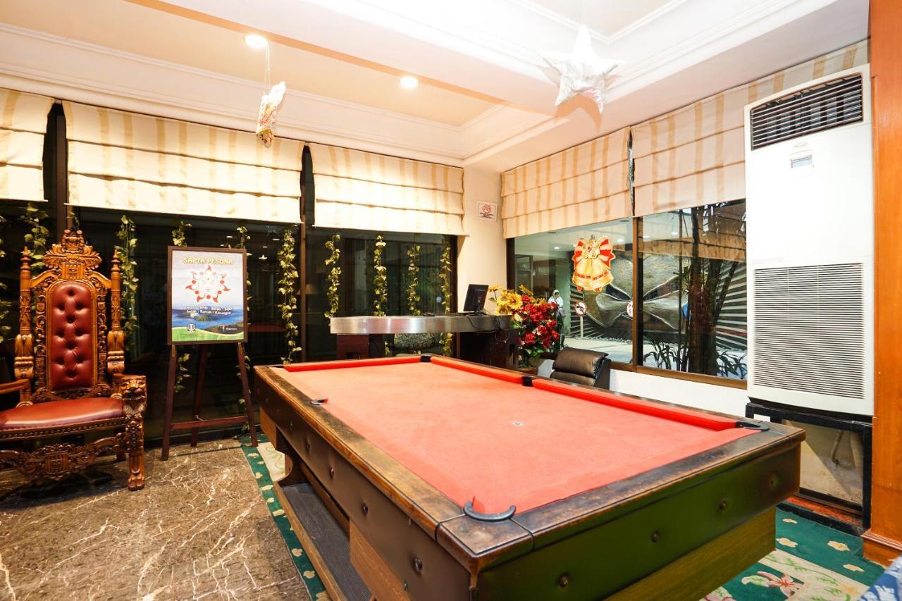 New Grand Park Hotel Сурабая Екстериор снимка