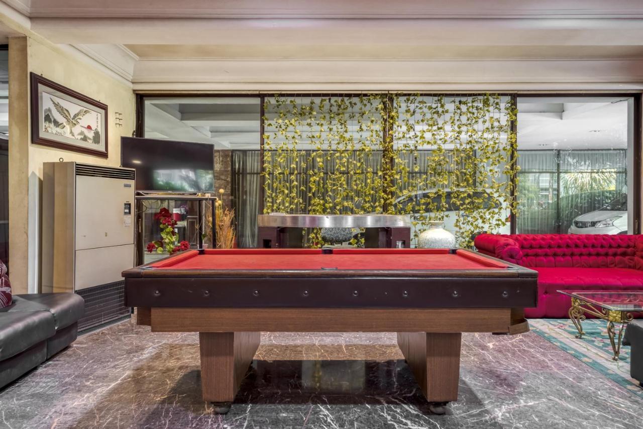 New Grand Park Hotel Сурабая Екстериор снимка